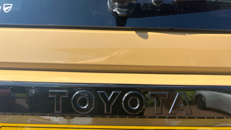 Toyota Land Cruiser 2.8 D-4D 48V 205 Invincible 5dr Auto [Pan Rf/5 St] Diesel Station Wagon